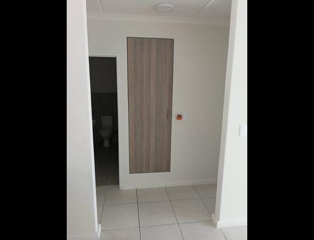 2 bed property to rent in CLOETESVILLE